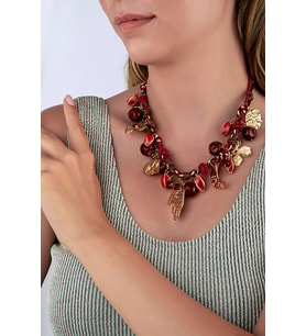 Meyve Görünümlü Taşlı & Gold Charmlı Bordo Kolye