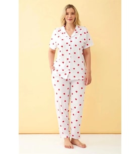 Giyim Kadın Beyaz Kırmızı Kalp Desenli Önden Düğmeli Büyük Beden Pijama Takımı