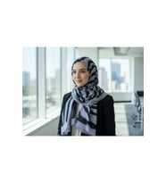 Premium Dalga Desenli Eşarp– Modern Desenli Hafif Tesettür Eşarp