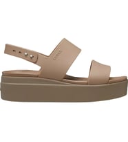 Crocs 206453-2EL Brooklyn Low Wedge Kadın Sandalet (Kahverengi)