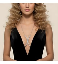 Valmont Accessories Kadın Kristal Taşlı Göğüs Aksesuarı Dekolteli Abiye Elbise Takısı Şık Tasarım