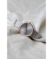 Özel Kutulu Gümüş Rose Gold Renk Metal Kordon Kadın Kol Saati Yeni Sezon Metal Kasa Kadın Kol Saati Kadına Arkadasa Sevgiliye Ablaya Anneye Ese Hanıma Dogum Gunu Yıldonumu Hediyesi Hanima Ese Kıza Hediye