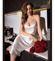 Intive Premium Saten Yakası ve Arkası Dantel Detaylı Askıları Çapraz Midi Boy Gecelik (Beyaz)