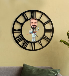 Kişiye Özel Astronot Karikatür 3D Ahşap Mdf Duvar Saati 150