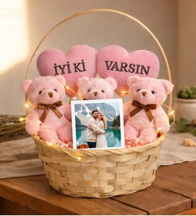 Sevgililer Gününe Özel İyi ki Varsın Tasarımlı Pembe Peluş Ayıcık Sepeti