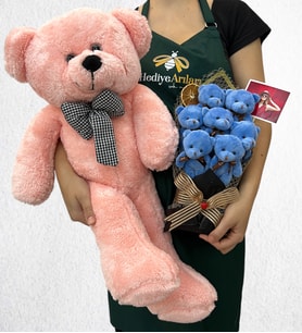 Kişiye Özel Fotoğraflı 7'li Peluş Ayıcık Buketi ve Büyük Boy Pembe Peluş Ayıcık (Model 5)