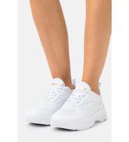 Puma Cassia 384647 01 Kadın Yürüyüş ve Koşu Ayakkabısı Beyaz 36-40