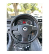 Volkswagen Golf 5 Tuşsuz Araca Özel Direksiyon Kılıfı (Nokta Soft Bentley Siyah Dikişli)
