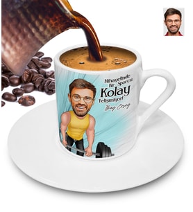 Nihayetinde Sporcu Kolay Yetişmiyor Kişiye Özel Karikatürlü Türk Kahvesi Fincanı (Beyaz)