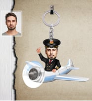Kişiye Özel Pilot Karikatürlü  Ahşap Anahtarlık Bay-4-Eco