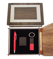 Ahşap Kutulu Kırmızı Kalem Anahtarlık ve Çakmak Set