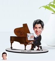 BK Gift Kişiye Özel Erkek Müzik Öğretmeni Karikatürlü Ahşap Biblo Model-1 (Beyaz)