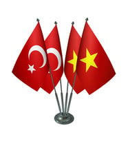 Masa Üstü Vietnam Bayrağı Türk Bayrağı Dörtlü Krom Direk Masa Bayrak Seti