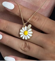 Kişiye Özel İsimli Gold Renk Papatya Kolye bbk22 (Sarı)