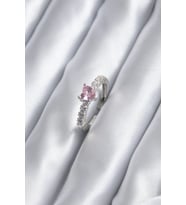 Mey İthalat® Gümüş Renk Zirkon Taşlı Pembe Kristal Kalp Model Kadın Yüzük