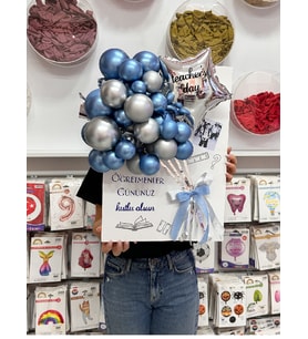 “Öğretmenler Günü Balon Aranjmanı – Mavi & Gümüş Balon Buketi Özel Tasarım”