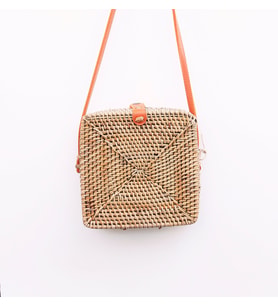 Square Rattan Bag Çanta