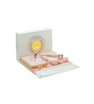 Canım Anneme Kutulu Çeyizlik Kuranı Kerim Seti Dini Hediyelik Seccade Seti (Pembe)