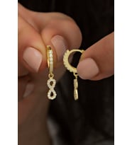 925 Ayar Gümüş Sallantılı Gold Sonsuzluk Küpe
