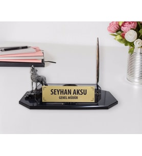 BK Gift Kişiye Özel Bozkurt Saatli Kristal Masa İsimliği (Beyaz)