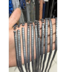 Hematit Taşı Yassı Balık Sırtı Kesim Mat Gri 6x4mm Doğal Taş Dizi