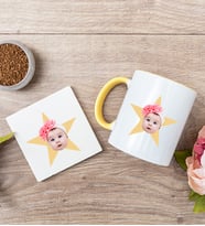 Kişiye Özel Pembe Yıldız Kafa Fotoğraflı Sarı Kupa ve Bardak Altlığı