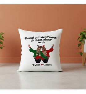 İki Kız Kardeş Yılbaşı Yastığı Kişiye Özel