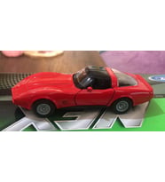Oyuncak Metal Model Araba 1 / 36 Çek Bırak 1982 Corvette Coupe Kırmızı