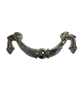 Dekoratif Zamak Üzümlü Kulp - 64mm, Nikel, 1 Adet