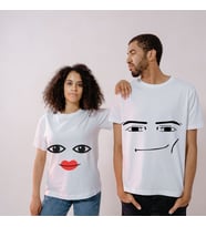 Komik Dijital Karakter Yüz İfadeli Eş Kombin Tişörtleri - Unisex Sevgili Tshirt Seti