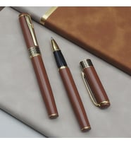 Taba Rengi Gold Detaylı Termo Deri Defter Ve Metal Roller Kalem Hediye Seti