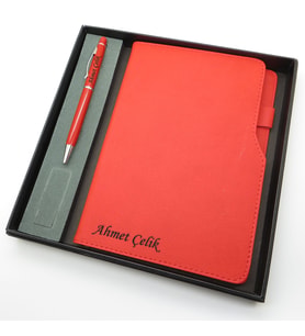 Signator® Codex  N166 Kişiye Özel Defterli Set - İsme Özel Kırmızı Kalem + İsme Özel Kırmızı Defter  İsme Özel Kutusunda Hediyelik Set (Karışık)