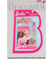 DEKOMUS İLE YENİ SEZON LİSANSLI BARBIE 4'LÜ KIRTASİYE SETİ NOT DEFTERİ,GEÇMELİ KURŞUN KALEM,SİLGİ VE KALEMTRAŞ SETİ (Pembe)