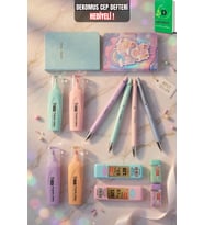 Dekomus x Mikro Pastel Touch Collection 14 Parça Kırtasiye Seti 2 Adet Notebook, 4 Adet Fosforlu Kalem, Uçlu Kalem&2 Adet Tüp Uç, Silgi