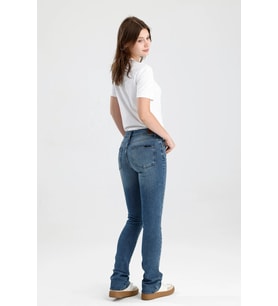 #KadınJean Vintage Renkte Indigo Denim Monica24 Boot Cut Yumuşak Doğal His Veren Kadın Jean Pantolon