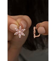 925 Ayar Gümüş Pembe Taşlı Çiçek Küpe