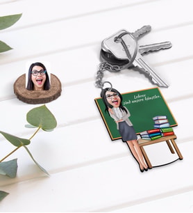 BK Gift Kişiye Özel Kadın Almanca Öğretmeni Karikatürlü Ahşap Anahtarlık-1 (Beyaz)