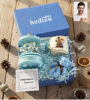 Kişiye Özel Karikatürlü Erkek Paramedik Hediye Kutusu - Kişiye Özel T Kupa, Atlı Karınca Müzik Kutusu, Peluş Anahtarlık Tıp Bayramı Hediyesi