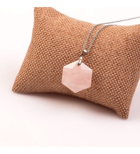 Pembe Kuvars Taşı Kolye
