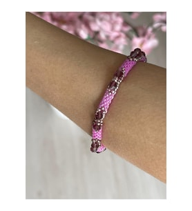 MİYUKİ VE KUM BONCUK MIKNATISLI PEMBE RENKLİ BİLEKLİK ÇAP 6 CM