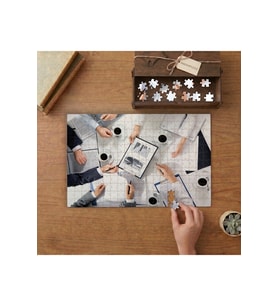 Mühendissler- Çalışma Masası Tasarımı 240 parça Ahşap Puzzle Ahşap Kutuda MP00671