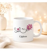Kişiye Özel Gülümse Çiçek Tasarımlı Kupa İsimli Ve Anlamlı Hediye Seçeneği
