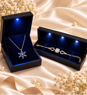 925 Ayar Gümüş Kadın Takı Seti Mor Ametist Lotus Kolye ve Gold Baget Bileklik Işıklı Kutulu