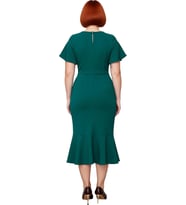 Kadın Büyük Beden Şık Midi Elbise Dokuma Kumaş Melek Kol Bodycon Kesim Özel Anlar İçin İdeal