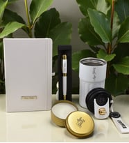 Kişiye Özel Termo Defter& Gold Detaylı Beyaz Roller Kalem& Aksesuarlı Çelik Termos& Gold Renk Metal Kutulu Mum Hediye Seti