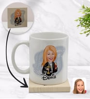 BK Gift Kişiye Özel Kadın Avukat Karikatürlü Beyaz Kupa Bardak ve Ahşap Bardak Altlığı Hediye Seti - Model 1
