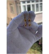 Çelik Gold Renk Kalpli Sallantılı Minimal Özel Tasarım Küpe