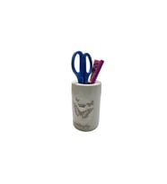 KALEMLİK KELEBEK DESENLİ SERAMİK OFİS GERECİ  7X7X11CM