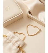 Kalp Halka Küpe – Büyük Boy Romantik Minimal Tasarım Küpe