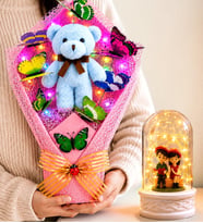 Renkli LED Işıklı Büyük Boy Peluş Ayıcık Buketi ve LED Işıklı Oturan Çift Biblolu Fanus Sevgiliye Hediye